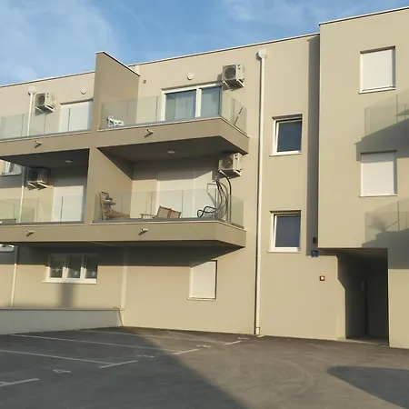 Apartment Cozy Box Pula