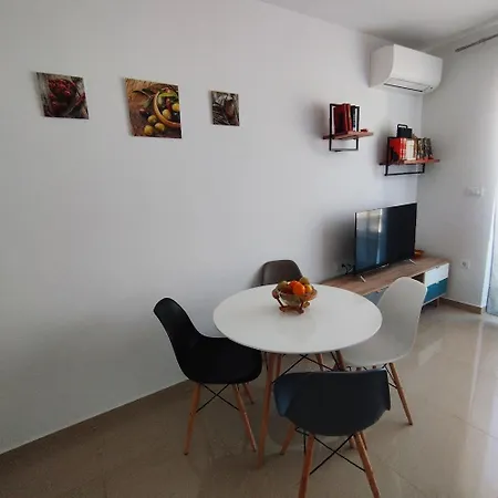 Cozy Box Apartment *